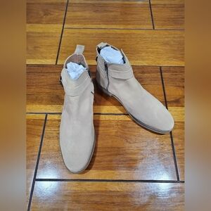 Men's Tan Suede Ankle Boots